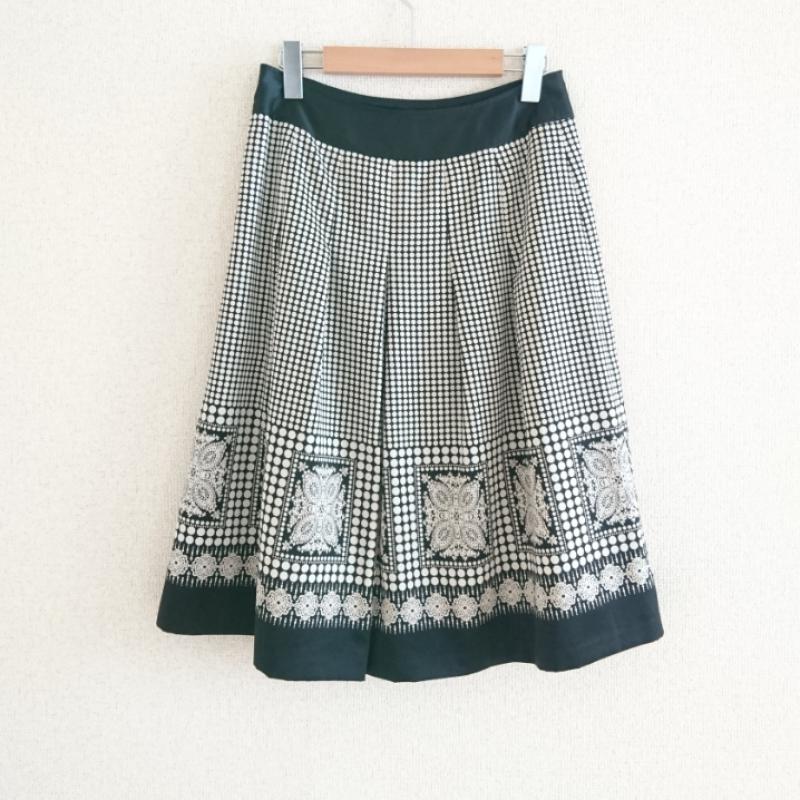 タルボット TALBOTS スカート ひざ丈スカート 4 ドット X ベージュ / ベージュ / X 黒 / ブラック / レディース USED 古着 中古 10008433