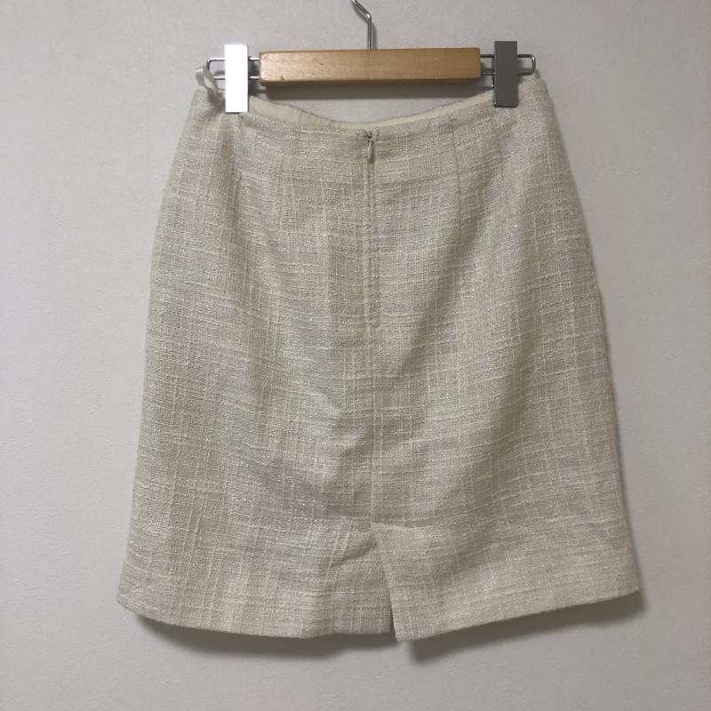 ナチュラルビューティーベーシック NATURAL BEAUTY BASIC スカート ひざ丈スカート S 無地 X 白 / ホワイト / レディース USED 古着 中古 10010568