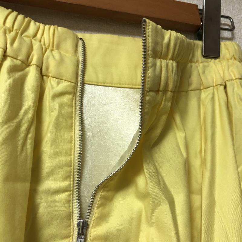アパートバイローリーズ apart by lowrys スカート ひざ丈スカート FREE 無地 黄 / イエロー / X 銀 / シルバー / レディース USED 古着 中古 10011250
