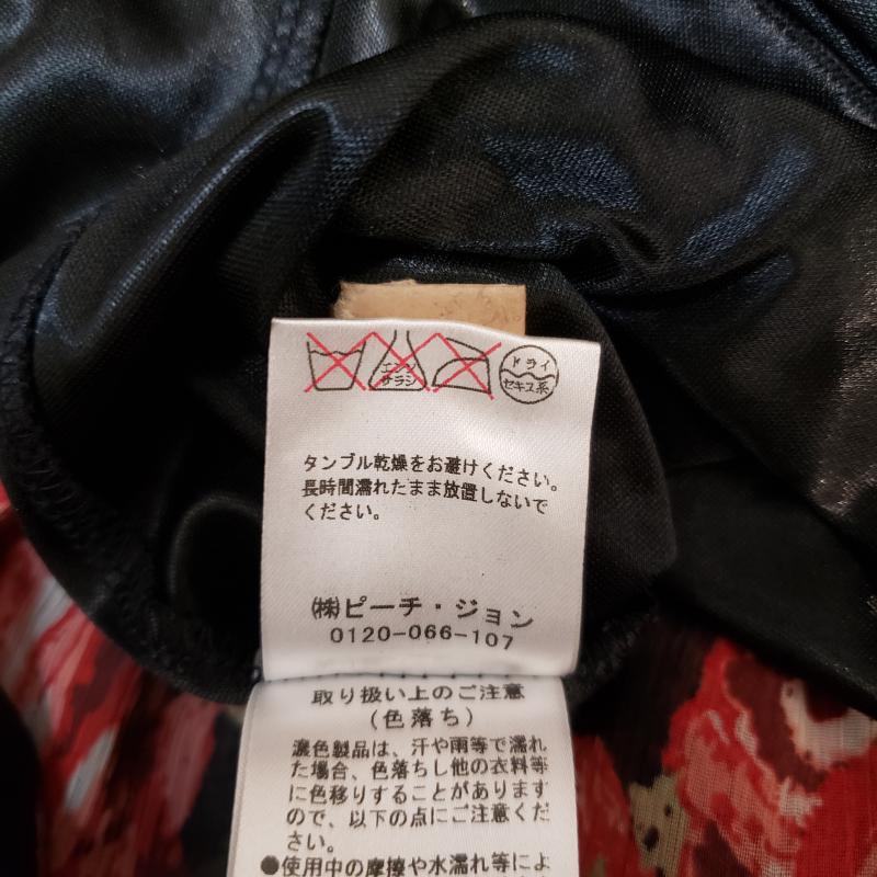 ピーチジョン PEACH JOHN ワンピース ひざ丈スカート S 花柄 黒 / ブラック / X 赤 / レッド / X 緑 / グリーン / レディース USED 古着 中古 10011440