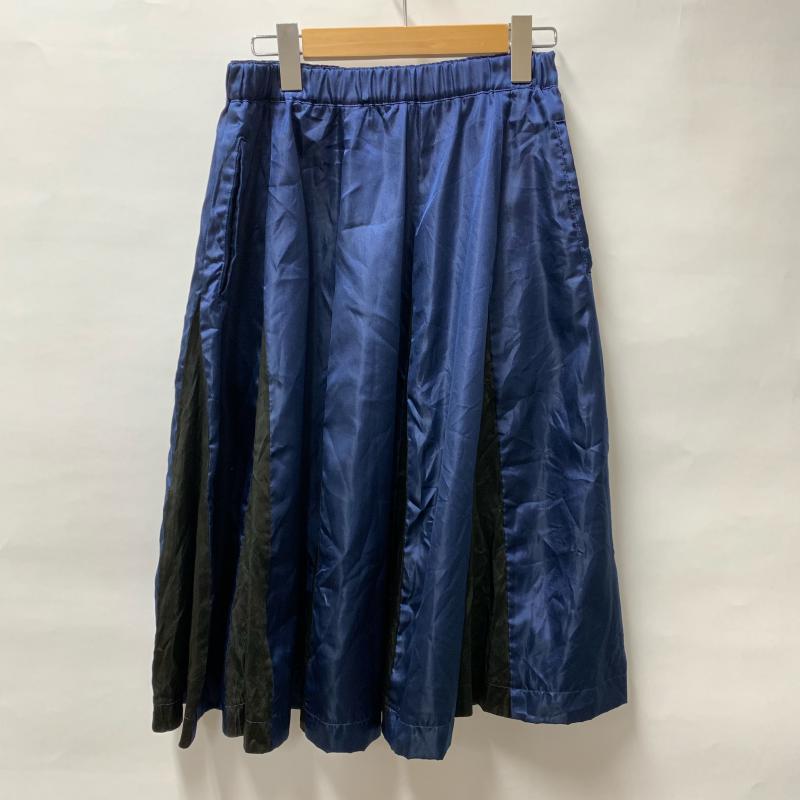 コムデギャルソンコムデギャルソン COMME des GARCONS COMME des GARCONS スカート ひざ丈スカート サテンスカート バイカラー RP-S002 XS 無地 紺 / ネイビー / X 黒 / ブラック / レディース USED 古着 中古 10012493