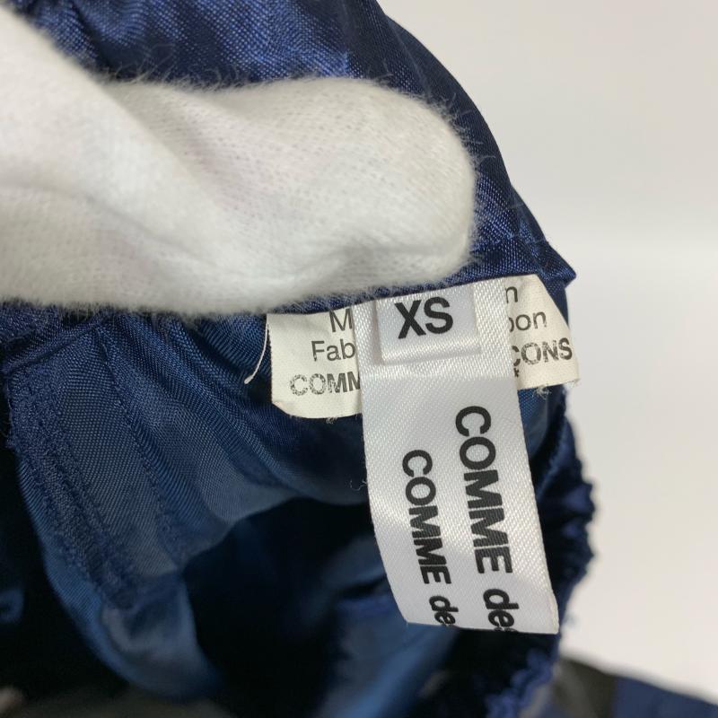 コムデギャルソンコムデギャルソン COMME des GARCONS COMME des GARCONS スカート ひざ丈スカート サテンスカート バイカラー RP-S002 XS 無地 紺 / ネイビー / X 黒 / ブラック / レディース USED 古着 中古 10012493