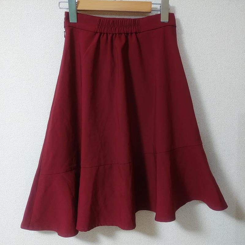 アメリエルマジェスティックレゴン amelier MAJESTIC LEGON スカート ひざ丈スカート FREE 無地 赤 / レッド / レディース USED 古着 中古 10012811
