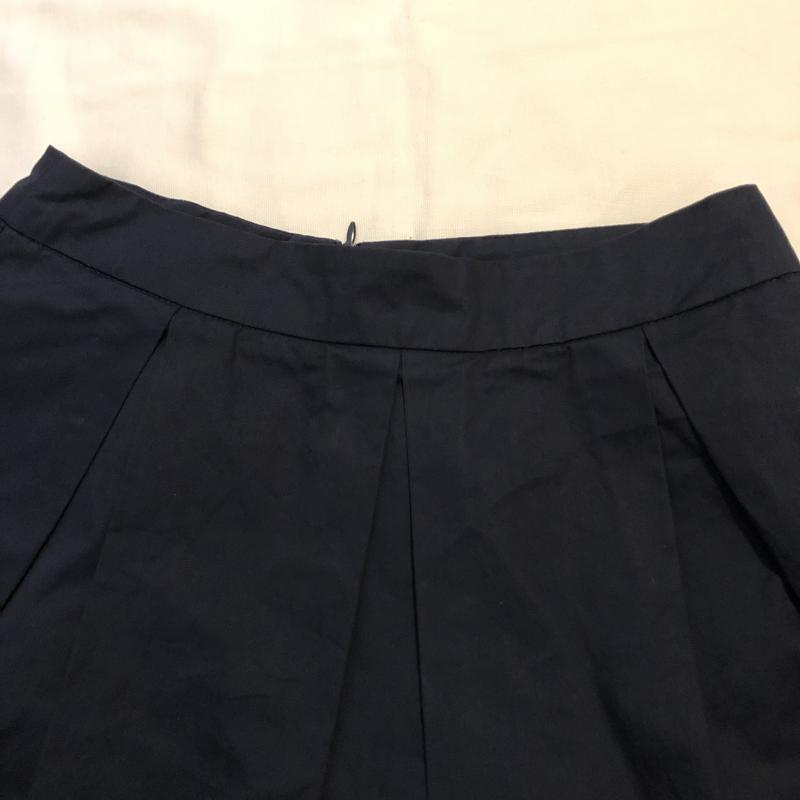 ザラ ZARA TRAFALUC スカート ひざ丈スカート タックスカート M 無地 紺 / ネイビー / レディース USED 古着 中古 10012959