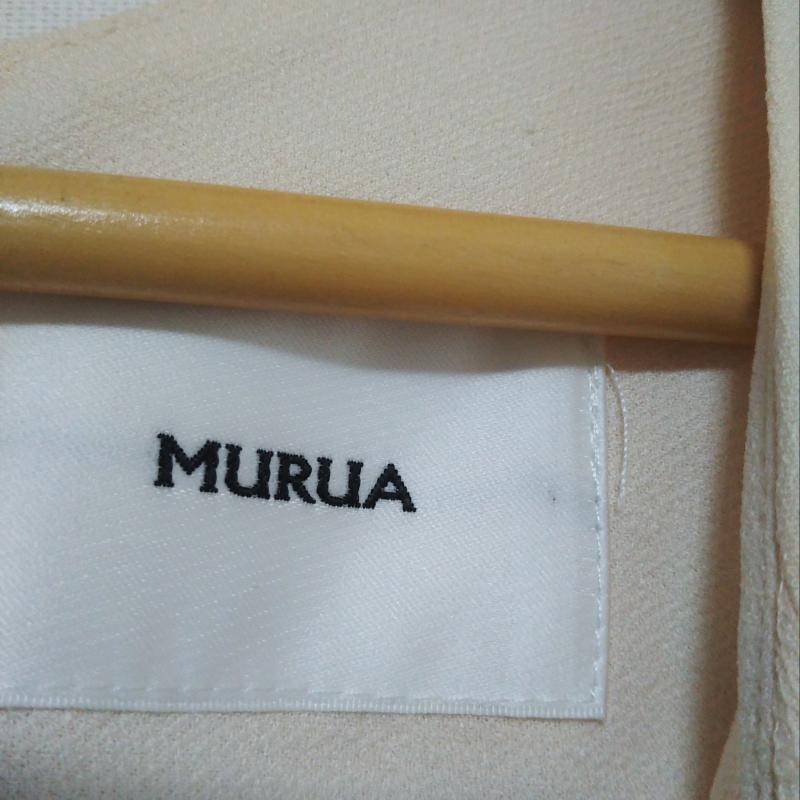 ムルーア MURUA ワンピース・ドレス・オールインワン ワンピース・ドレス・オールインワン FREE 無地 X 花柄 ベージュ / ベージュ / レディース USED 古着 中古 10013106