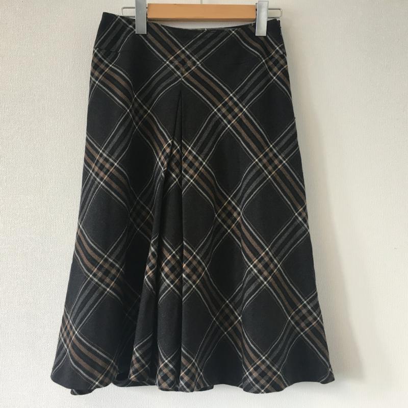 ニジュウサンク 23区 スカート ひざ丈スカート 36 チェック X 総柄 灰 / グレー / X 白 / ホワイト / X 茶 / ブラウン /  レディース USED 古着 中古 10013683