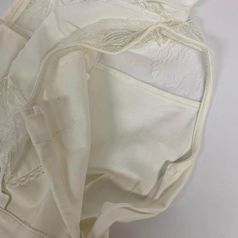エミリアウィズ Emiria wiz ワンピース ひざ丈スカート M 無地 X 白 / ホワイト / レディース USED 古着 中古 10014035