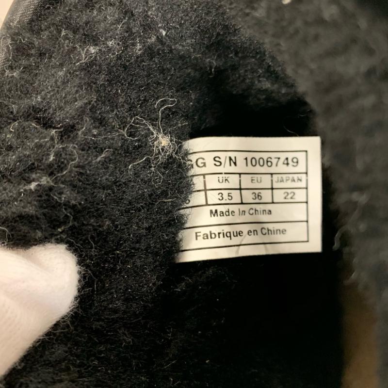 アグ UGG ブーツ ショートブーツ W CLASSIC MINI/CRYSTAL BOW/1006749 22.0cm 無地 X ワンポイント X ロゴ、文字 X 黒 / ブラック / レディース USED 古着 中古 10014693