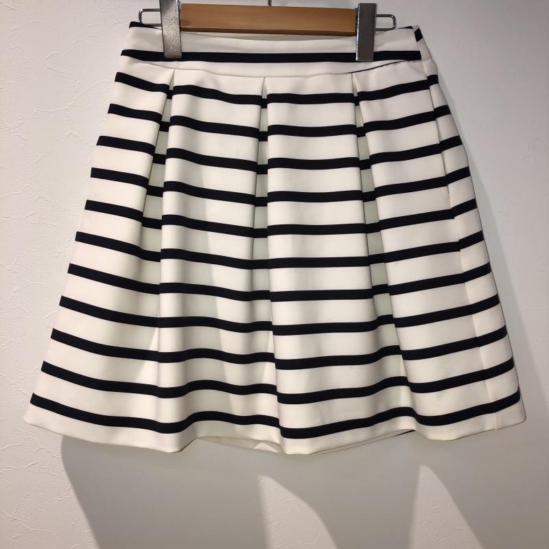 ザラ ZARA TRAFALUC スカート ひざ丈スカート M ボーダー柄 白 / ホワイト / X 黒 / ブラック / レディース USED 古着 中古 10015012
