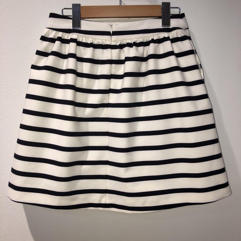 ザラ ZARA TRAFALUC スカート ひざ丈スカート M ボーダー柄 白 / ホワイト / X 黒 / ブラック / レディース USED 古着 中古 10015012