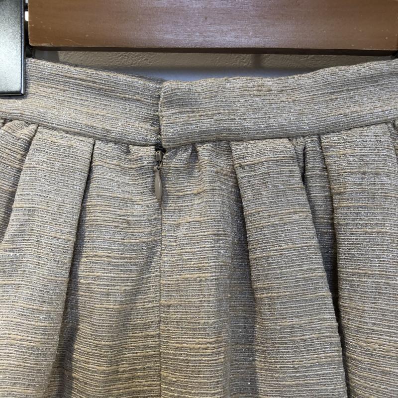 ジルスチュアート JILLSTUART スカート ひざ丈スカート 2 無地 X ベージュ / ベージュ / X 金 / ゴールド / レディース USED 古着 中古 10016411