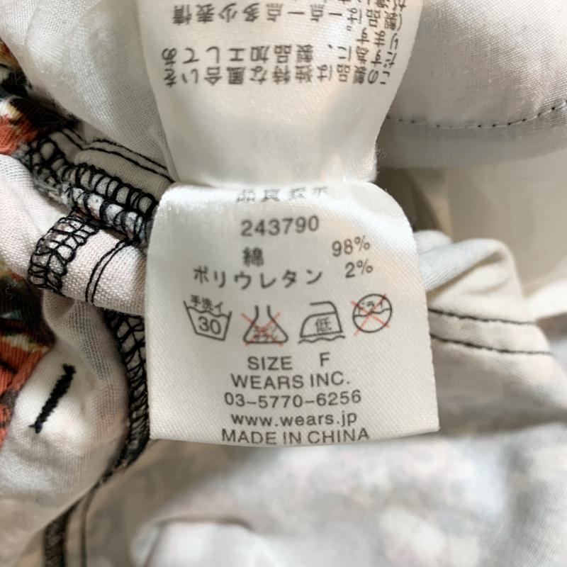 ダブルクローゼット w closet パンツ ワークパンツ、ペインターパンツ 花柄 黒 / ブラック / X 白 / ホワイト / X 橙 / オレンジ / X 青 / ブルー / レディース USED 古着 中古 10016767