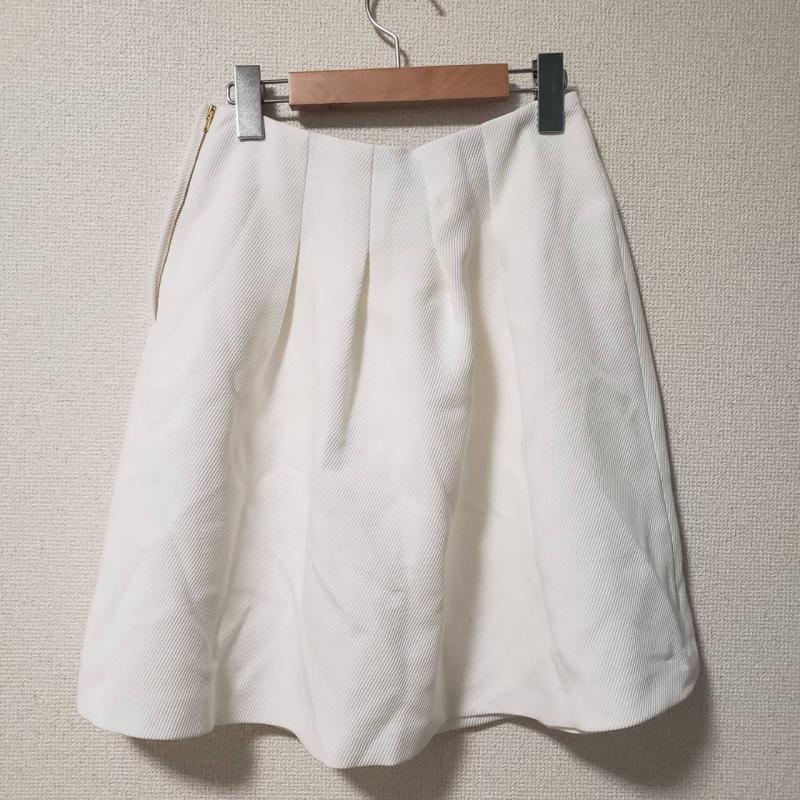 ドニーユ DONEEYU スカート ひざ丈スカート 36 無地 白 / ホワイト / レディース USED 古着 中古 10016824