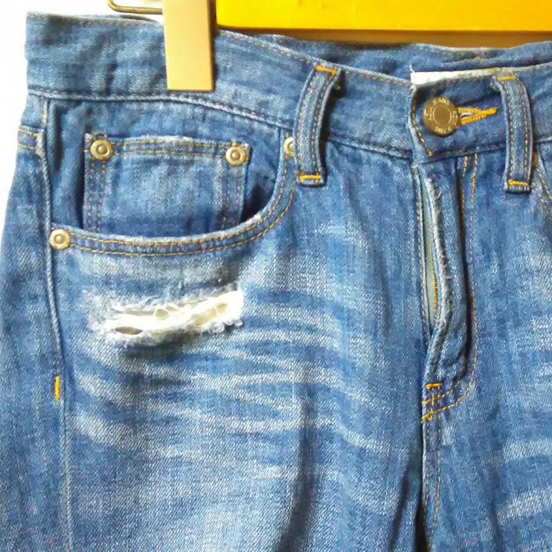 アズールバイマウジー AZUL BY MOUSSY パンツ デニム、ジーンズ XS ダメージ加工 X 無地 インディゴ / インディゴ / レディース USED 古着 中古 10017337