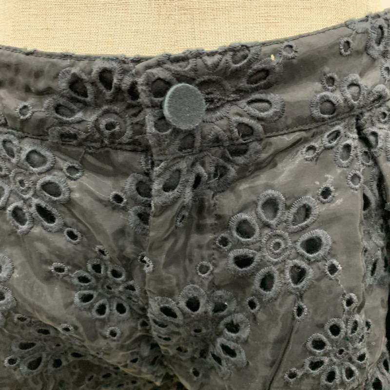 ローリーズファーム LOWRYS FARM パンツ ショートパンツ レースショートパンツ FREE レース柄 黒 / ブラック / レディース USED 古着 中古 10021697