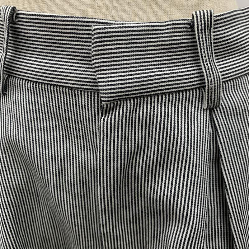 ケービーエフ KBF パンツ ストライプショートパンツ ONE ストライプ 黒 / ブラック / X 白 / ホワイト / レディース USED 古着 中古 10021702