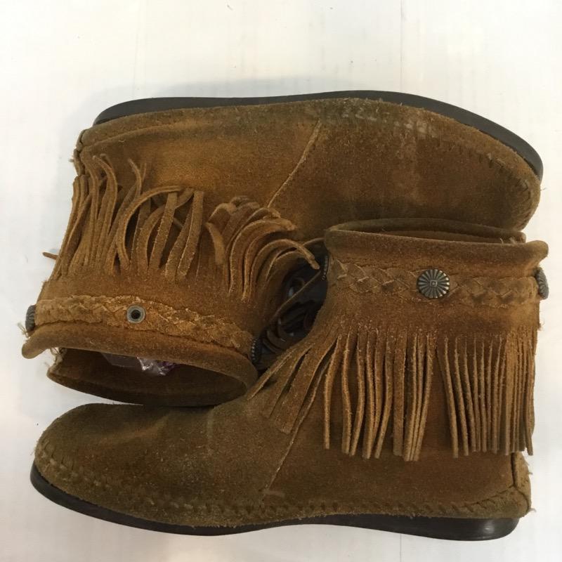 ミネトンカ Minnetonka ブーツ ショートブーツ フリンジブーツ 箱無 無地 茶 / ブラウン / レディース USED 古着 中古 10022071
