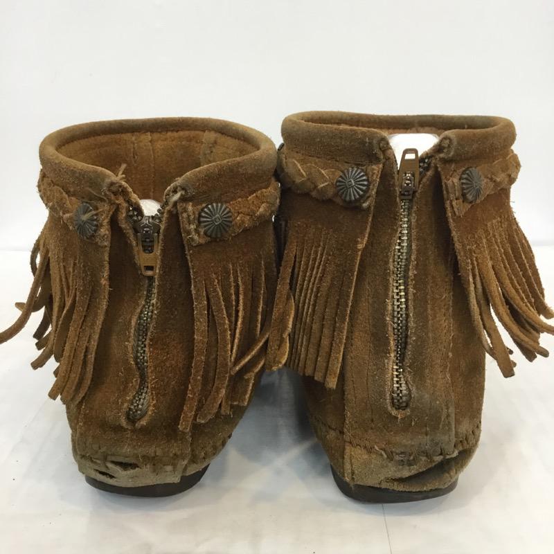 ミネトンカ Minnetonka ブーツ ショートブーツ フリンジブーツ 箱無 無地 茶 / ブラウン / レディース USED 古着 中古 10022071