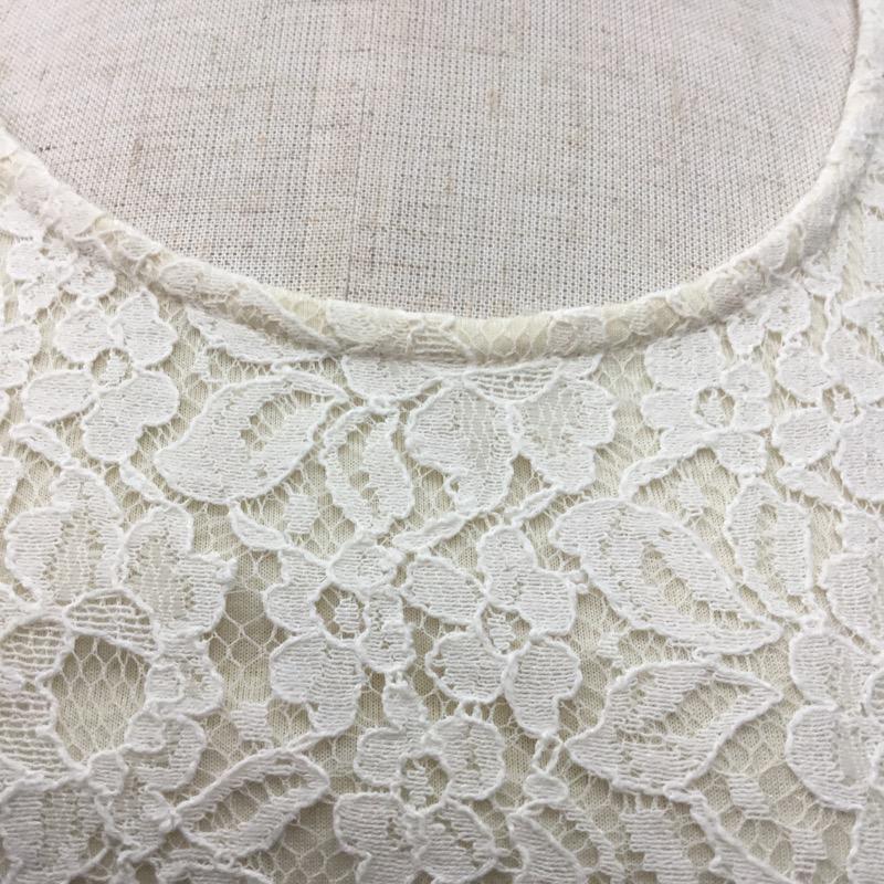 ローリーズファーム LOWRYS FARM カットソー 長袖 レース ペプラムカットソー M 花柄 X レース柄 アイボリー / アイボリー /  レディース USED 古着 中古 10022447