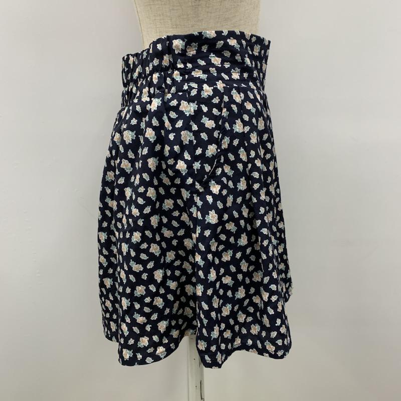 マジェスティックレゴン MAJESTIC LEGON パンツ ショートパンツ ショートパンツ 花柄 FREE 花柄 紺 / ネイビー / レディース USED 古着 中古 10023528