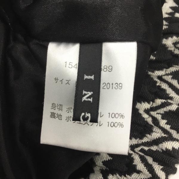 イング INGNI パンツ ボトムス パンツ ショートパンツ M 白 / ホワイト / X 黒 / ブラック / レディース USED 古着 中古 10025196