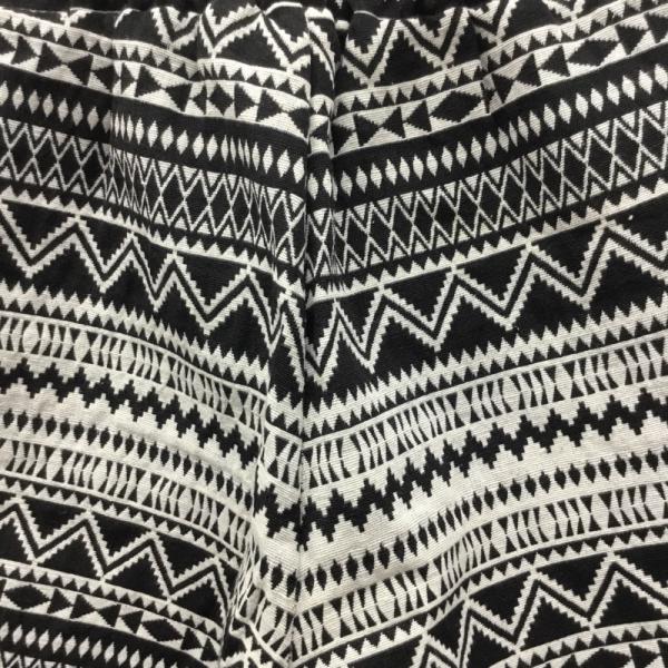 イング INGNI パンツ ボトムス パンツ ショートパンツ M 白 / ホワイト / X 黒 / ブラック / レディース USED 古着 中古 10025196