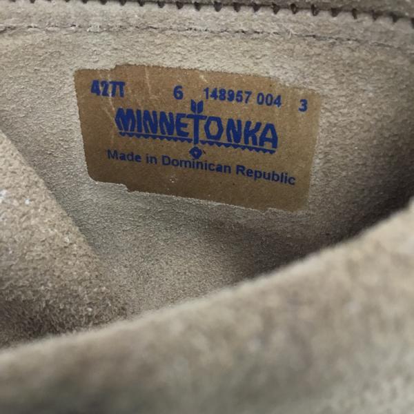 ミネトンカ Minnetonka ブーツ ブーツ 靴 フリンジ MINNETONKA Tramper Ankle Hi Boot 427T SIZE:6 箱有 6 無地 レディース USED 古着 中古 10026278