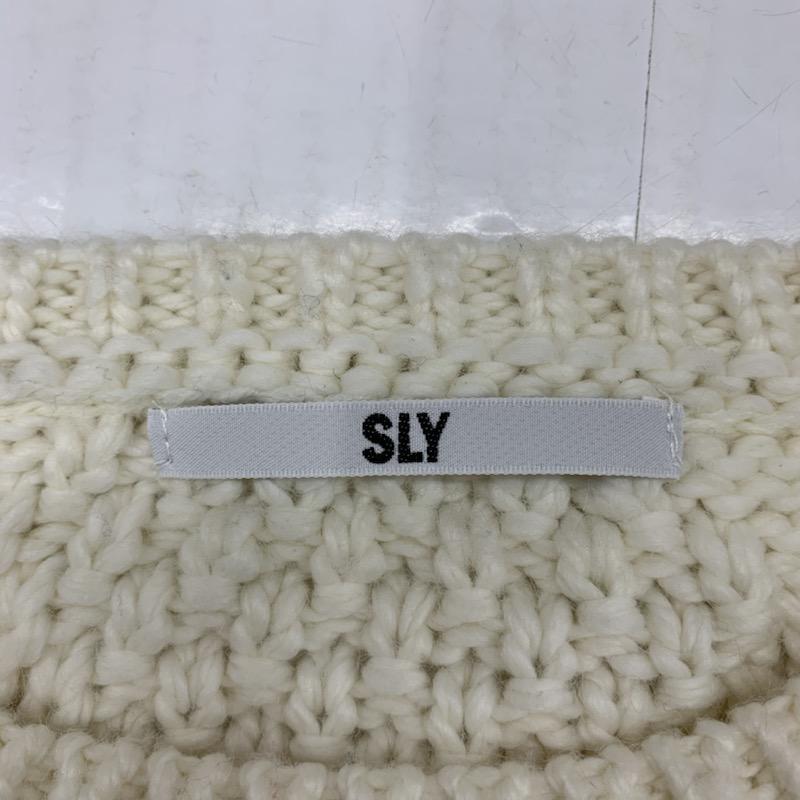 スライ SLY ニット、セーター 長袖 無地 クルーネック 1 無地 白 / ホワイト / レディース USED 古着 中古 10028601