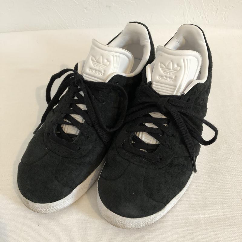 アディダス adidas スニーカー スニーカー ガゼル スウェード ローカット CQ2358 22.5cm 無地 X ロゴ、文字 X プリント X ワンポイント 黒 / ブラック / X 白 / ホワイト / メンズ USED 古着 中古 10029369