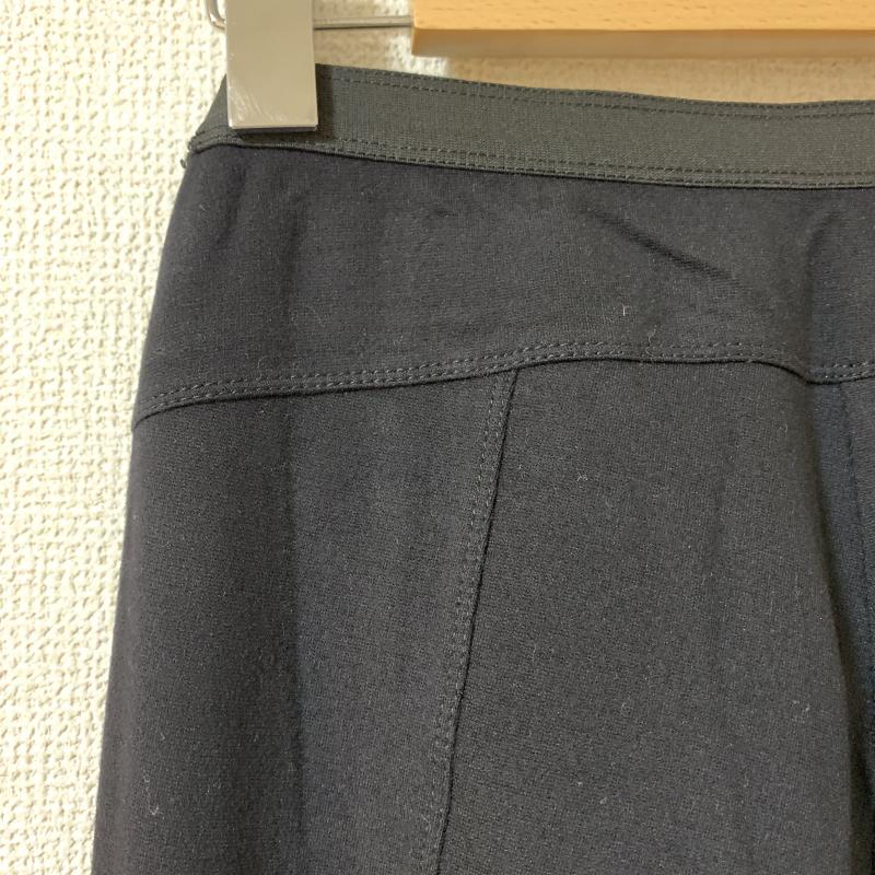 ビーシービージーマックスアズリア BCBGMAXAZRIA パンツ スラックス 裾スリット/バイカラー/素材切り替え/ストレッチ XS 無地 X ヘビ柄 黒 / ブラック / X ベージュ / ベージュ / メンズ USED 古着 中古 10033771
