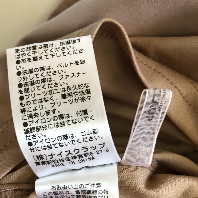 ナイスクラップ NICE CLAUP スカート ひざ丈スカート FREE 無地 ベージュ / ベージュ / レディース USED 古着 中古 10034892