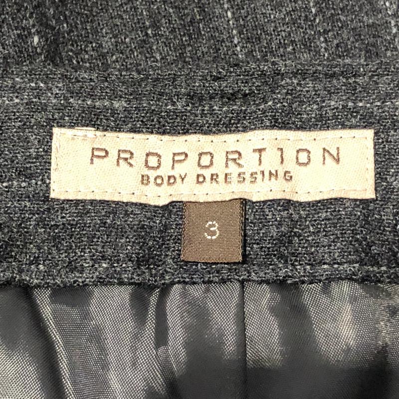 プロポーションボディドレッシング PROPORTION BODY DRESSING パンツ ショートパンツ 3 ストライプ 灰 / グレー / レディース USED 古着 中古 10034900