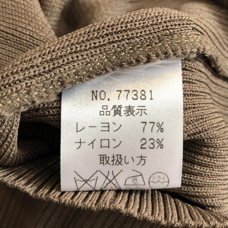 マニックス MANICS ニット、セーター 長袖 ドレープデザインニット 無地 カーキ / カーキ / レディース USED 古着 中古 10035051