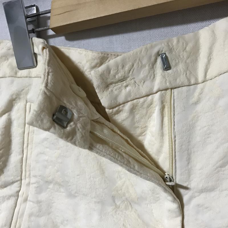 ザラベーシック ZARA BASIC パンツ ショートパンツ S 総柄 白 / ホワイト / レディース USED 古着 中古 10036771