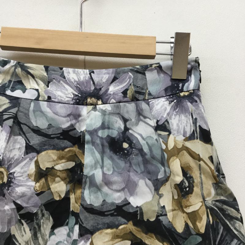 エモダ EMODA パンツ ショートパンツ S 花柄 マルチカラー / マルチカラー / レディース USED 古着 中古 10037936