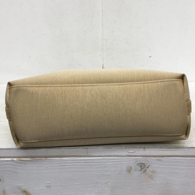 ロベルトディカメリーノ ROBERTA DI CAMERINO ハンドバッグ ハンドバッグ ベージュ / ベージュ / レディース USED 古着 中古 10040366