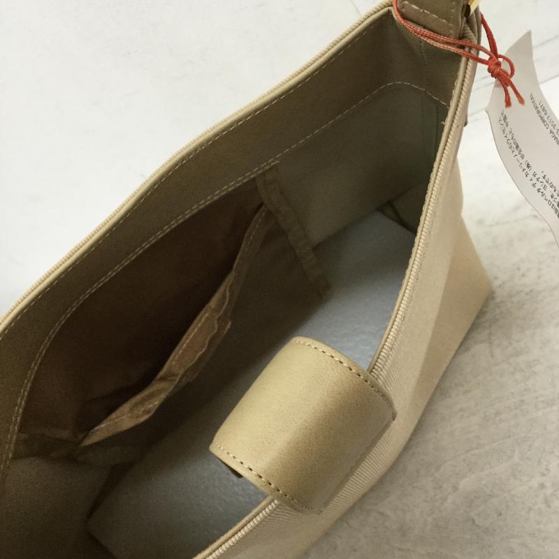 ロベルトディカメリーノ ROBERTA DI CAMERINO ハンドバッグ ハンドバッグ ベージュ / ベージュ / レディース USED 古着 中古 10040366