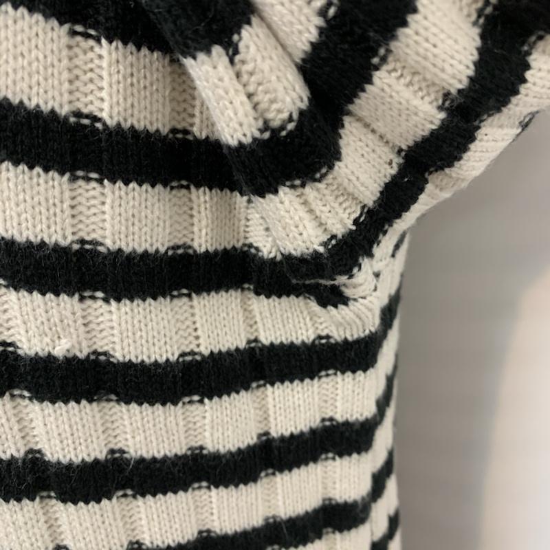 マジェスティックレゴン MAJESTIC LEGON ニット、セーター 長袖 ボーダー タートルネック FREE ボーダー柄 白 / ホワイト / X 黒 / ブラック / レディース USED 古着 中古 10041961