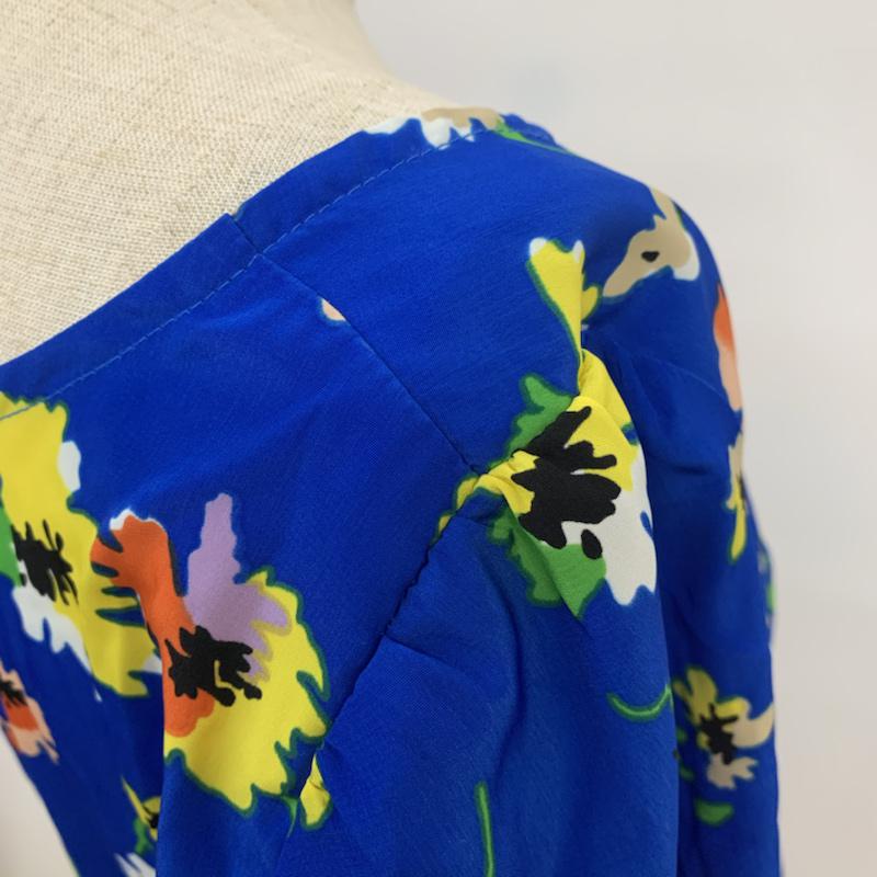 ローリーズファーム LOWRYS FARM カットソー 七分袖 花柄 ペプラム M 花柄 青 / ブルー /  レディース USED 古着 中古 10042422