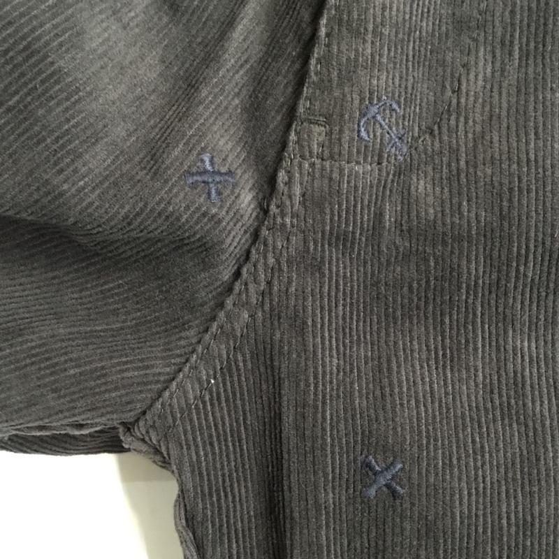 アーバンリサーチ URBAN RESEARCH ボトムス ボトムス 刺繍コーデュロイパンツ タグ付き 36 刺繍 X 無地 チャコールグレー / チャコールグレー / メンズ USED 古着 中古 10043509