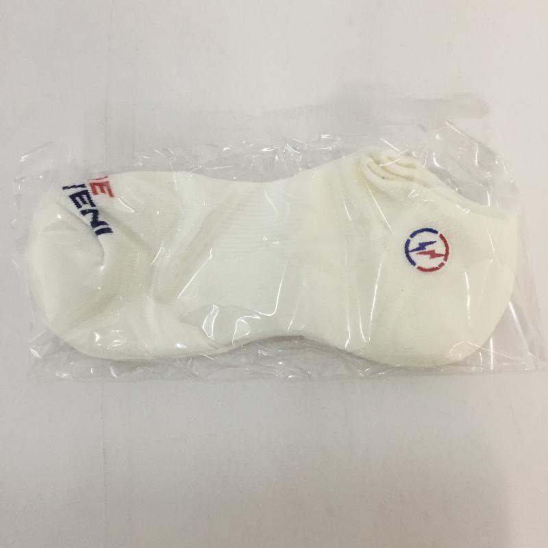 フラグメント FRAGMENT ファッション小物 ファッション小物 THE CONVENI × FRAGMENT 19FW FRAGMENT SNEAKER SOX White 箱有 FREE 無地 X ロゴ、文字 白 / ホワイト / メンズ USED 古着 中古 10043698