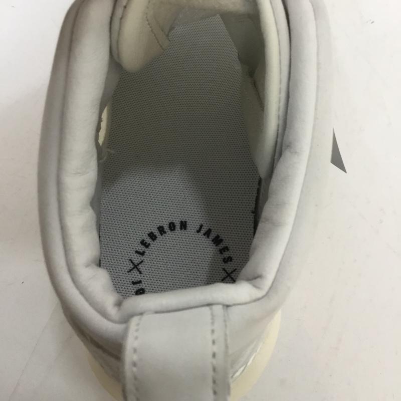 ナイキ NIKE スニーカー スニーカー AQ0114-101 28cm JOHN ELLIOTT LEBRON JAMES 28.0cm 無地 白 / ホワイト / メンズ USED 古着 中古 10044176