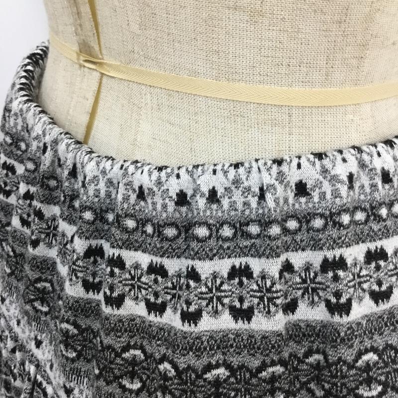 シュカ SHUCA パンツ ショートパンツ M 総柄 白 / ホワイト / X 黒 / ブラック / レディース USED 古着 中古 10044919