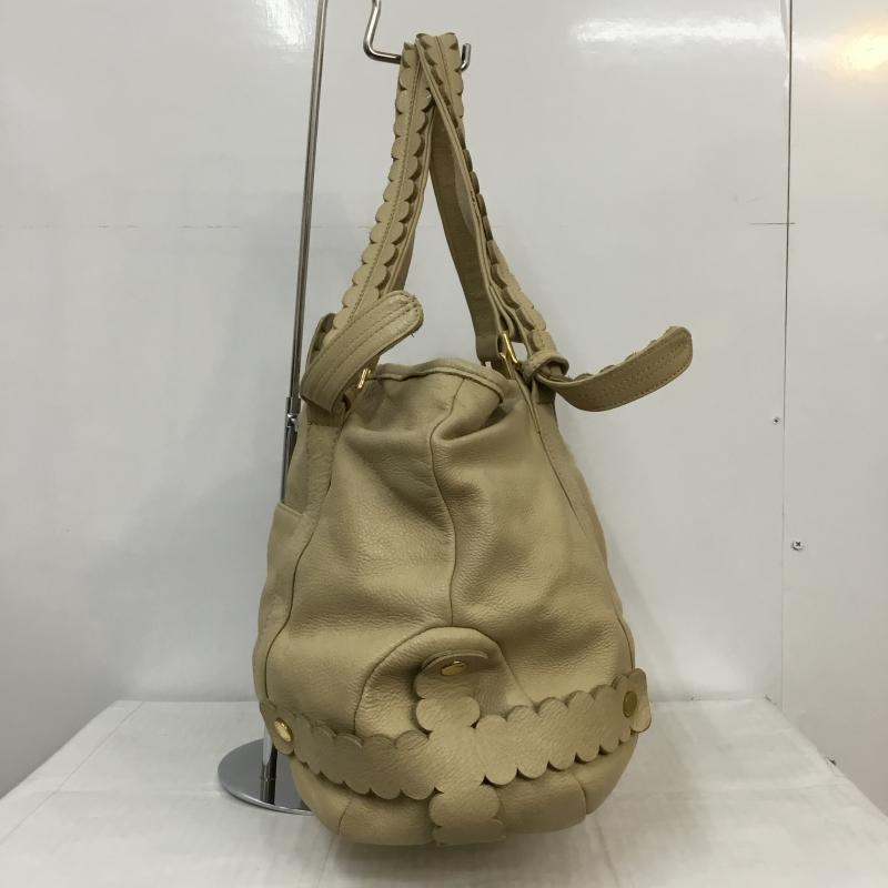 サマンサタバサ デラックス Samantha Thavasa Deluxe ハンドバッグ ハンドバッグ ファーチャーム付き 無地 ベージュ / ベージュ / レディース USED 古着 中古 10045576
