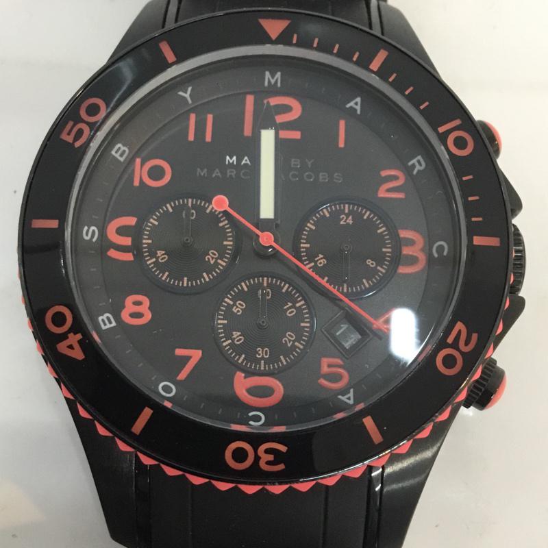マークバイマークジェイコブス MARC by MARC JACOBS 腕時計 アナログ(クォーツ式) MBM2585 無地 黒 / ブラック / X 赤 / レッド / メンズ USED 古着 中古 10054950