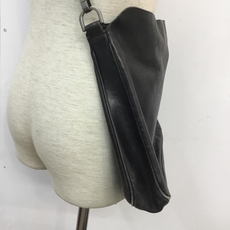 グッチ GUCCI ショルダーバッグ ショルダーバッグ レザー 斜め掛け 無地 黒 / ブラック / メンズ USED 古着 中古 10056015