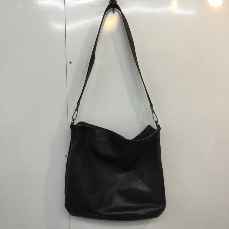 グッチ GUCCI ショルダーバッグ ショルダーバッグ レザー 斜め掛け 無地 黒 / ブラック / メンズ USED 古着 中古 10056015