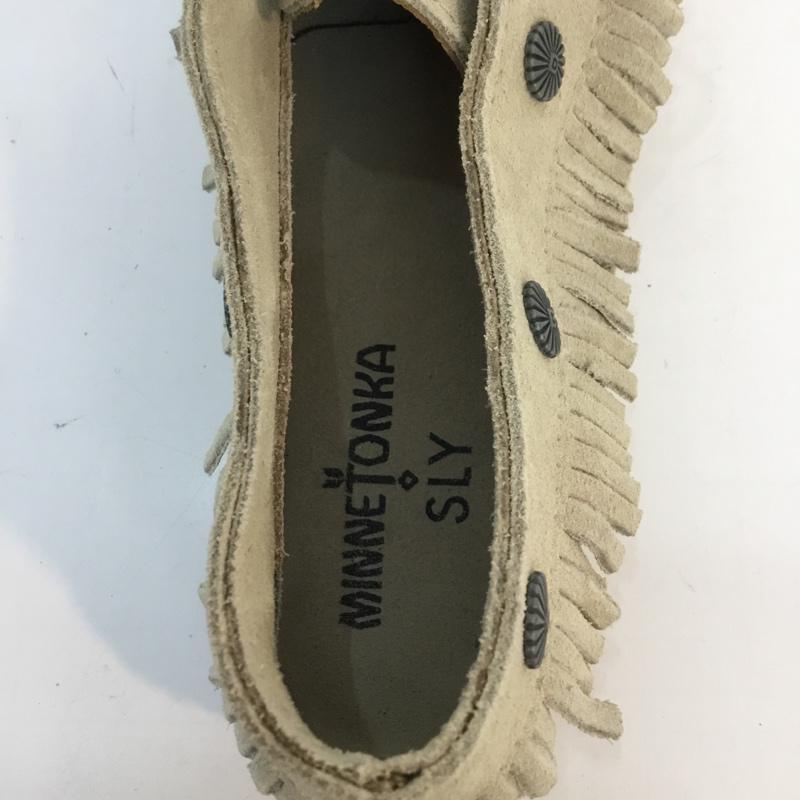 スライ SLY カジュアルシューズ カジュアルシューズ MINNETONKA ミネトンカ スタッズ フリンジ 無地 ベージュ / ベージュ / レディース USED 古着 中古 10059096