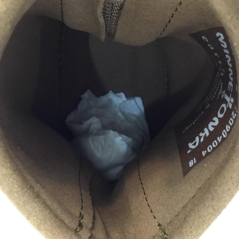 ミネトンカ Minnetonka ブーツ ショートブーツ 292L earth music&ecology × ミネトンカ フリンジ 6 箱有 23cm 23.0cm 無地 茶 / ブラウン / レディース USED 古着 中古 10062929