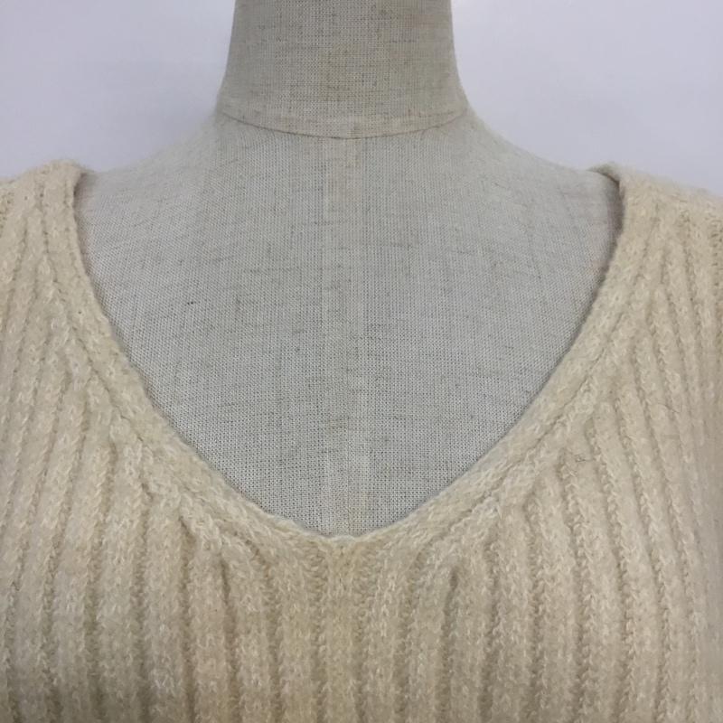 スライ SLY ニット、セーター 長袖 030BAK70-7800 BUTTON SLEEVE Vネック ボタン FREE 無地 アイボリー / アイボリー / レディース USED 古着 中古 10063820